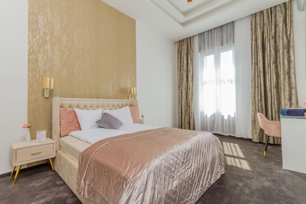 The Opulent Oasis By Newave Apartments Budapest Kültér fotó