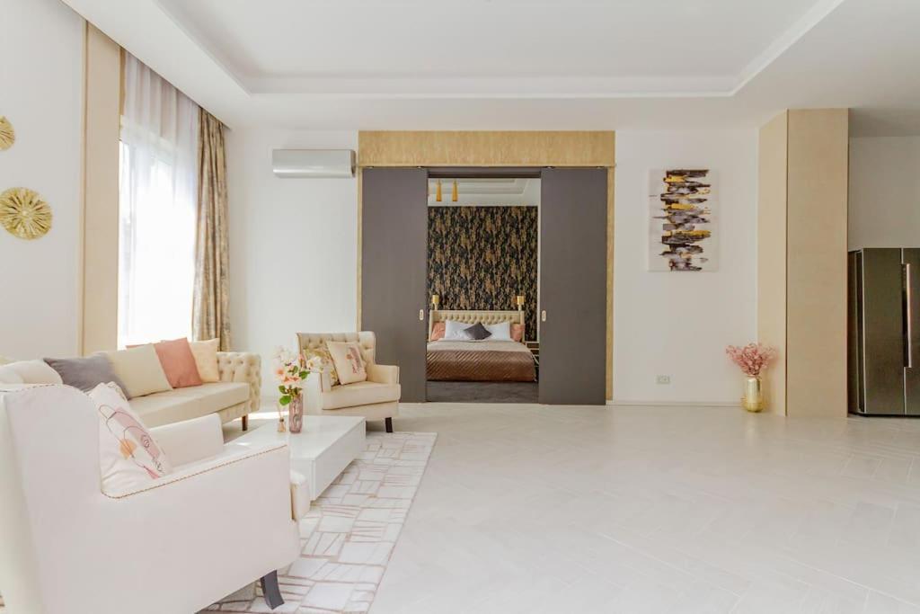 The Opulent Oasis By Newave Apartments Budapest Kültér fotó